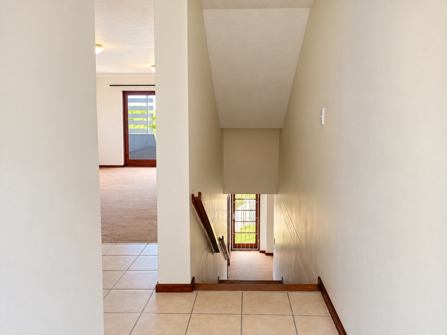 To Let 2 Bedroom Property for Rent in Beacon Bay Eastern Cape
